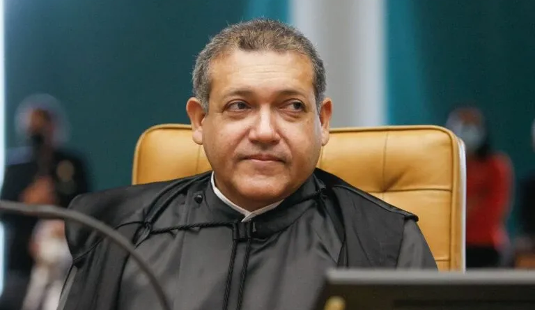 STF: Nunes Marques vota contra habeas corpus para Bolsonaro