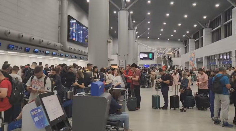Aeroporto de Porto Alegre é fechado; Azul, Latam e Gol cancelam voos no fim de semana