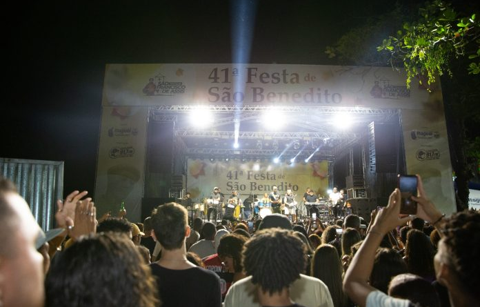Itaguaí: 42ª Festa de São Benedito tem shows de Balacobaco, Nosso Sentimento e Fundo de Quintal